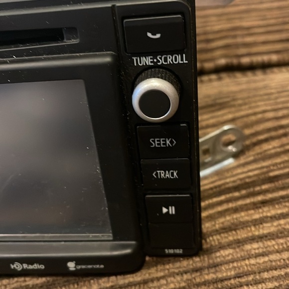 Panasonic Display screen and receiver car radio - Picture 5 of 10